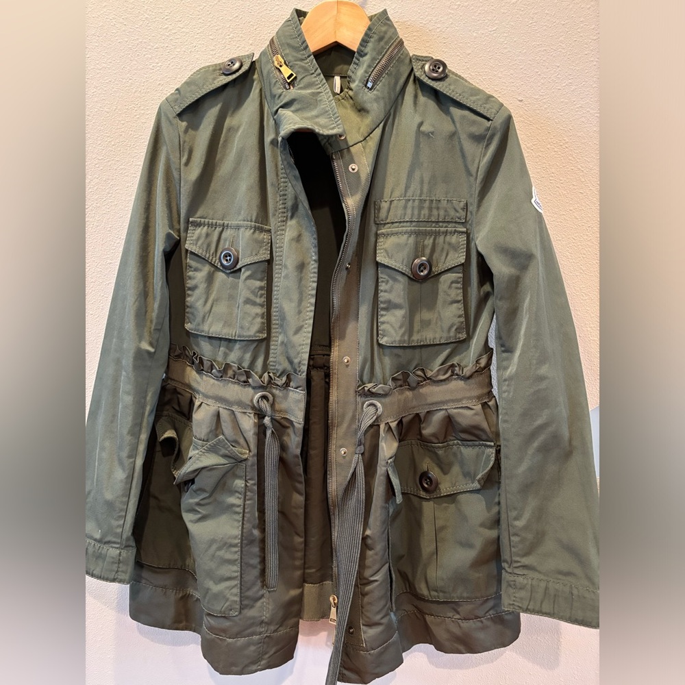 Moncler Jacket in Green XS